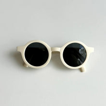 Load image into Gallery viewer, Retro Sunnies
