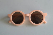 Load image into Gallery viewer, Retro Sunnies
