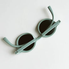 Load image into Gallery viewer, Folding Sunglasses
