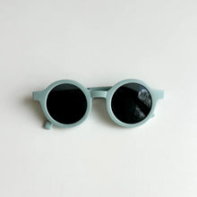 Load image into Gallery viewer, Retro Sunnies
